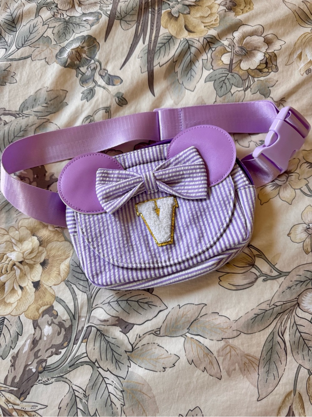 Minnie Mouse Lilac Striped Bow Accent Waist Bag V Embellishment Patch Belt Bag